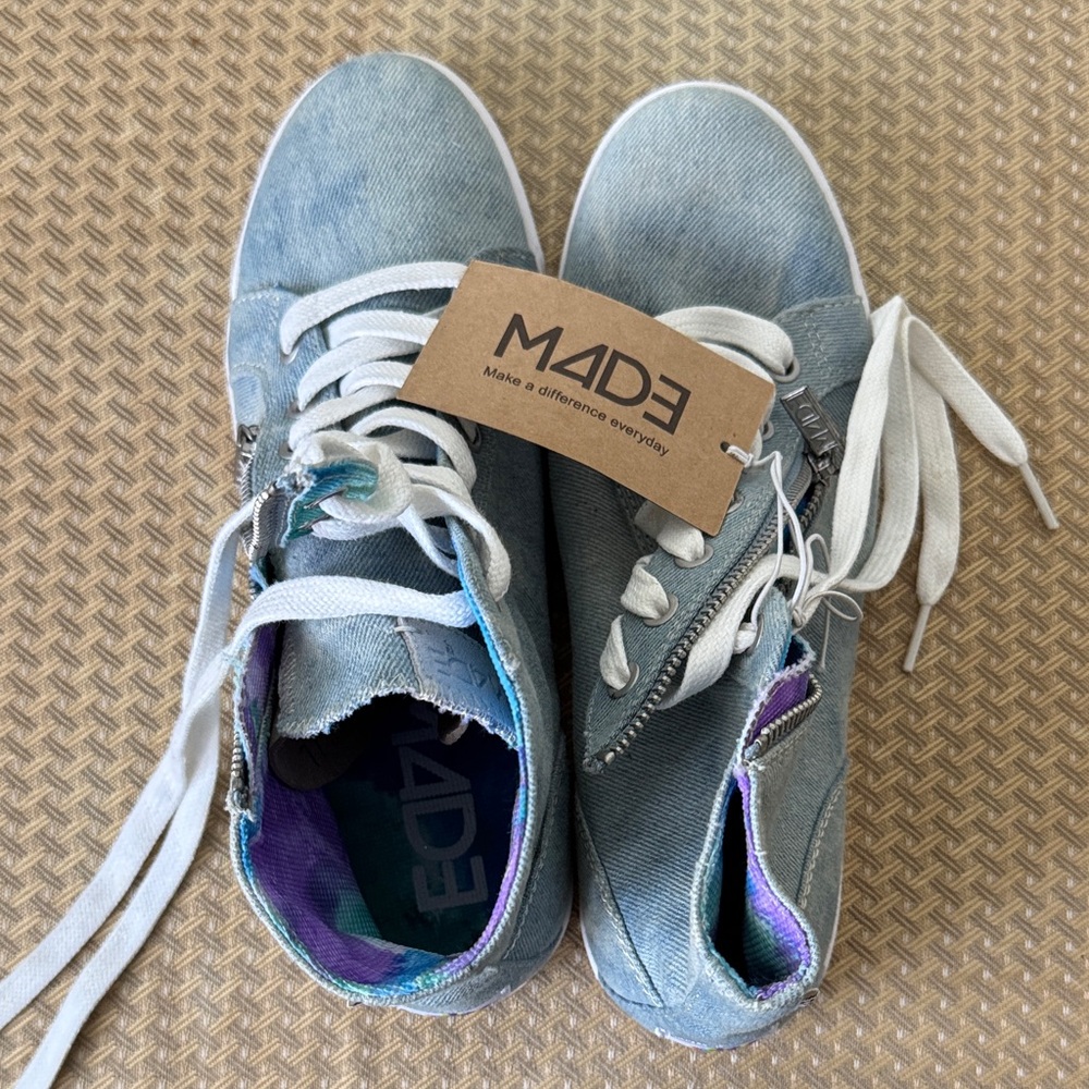 High-Top Denim Sneakers - Blue and White